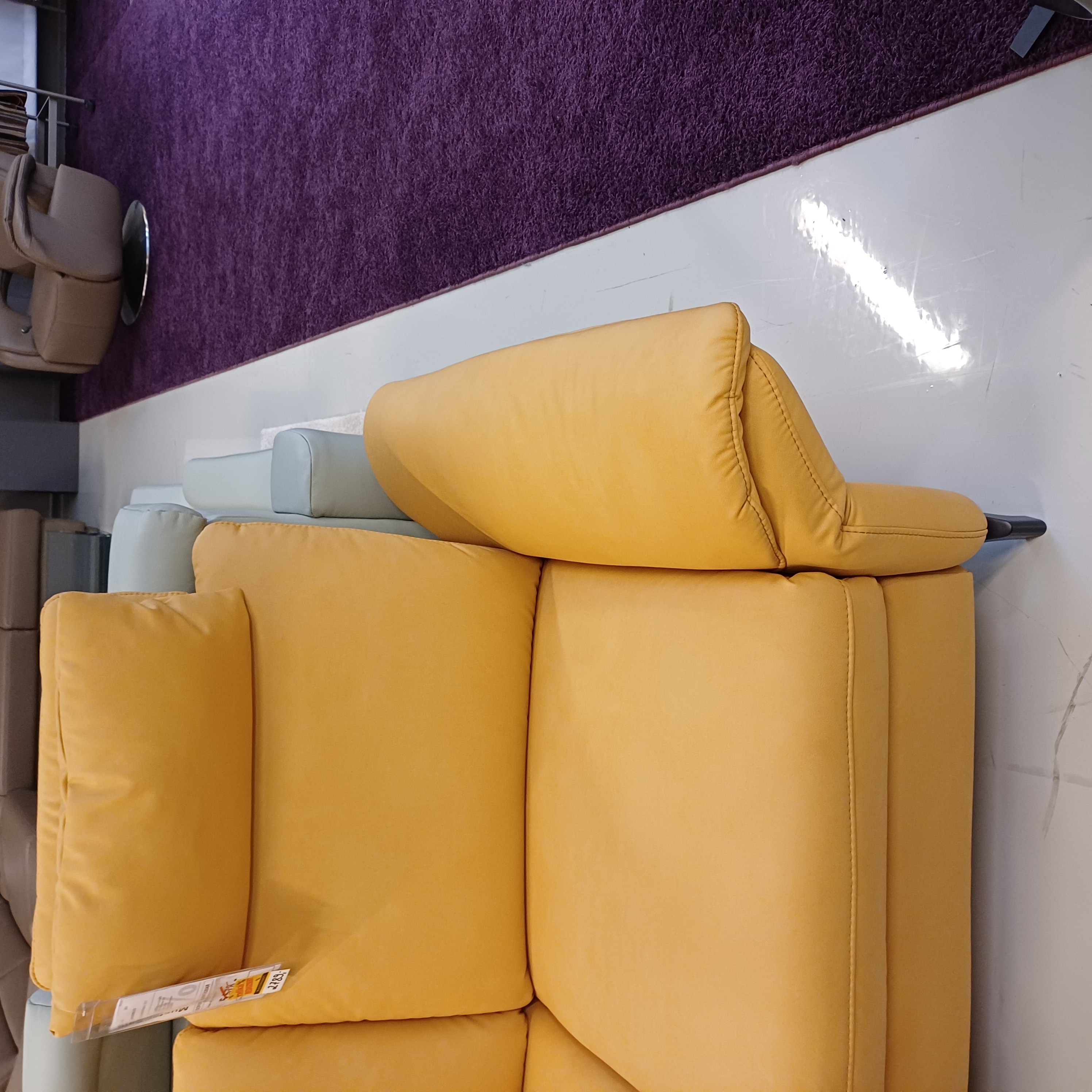 Ecksofa mit Funktionen in Stoff