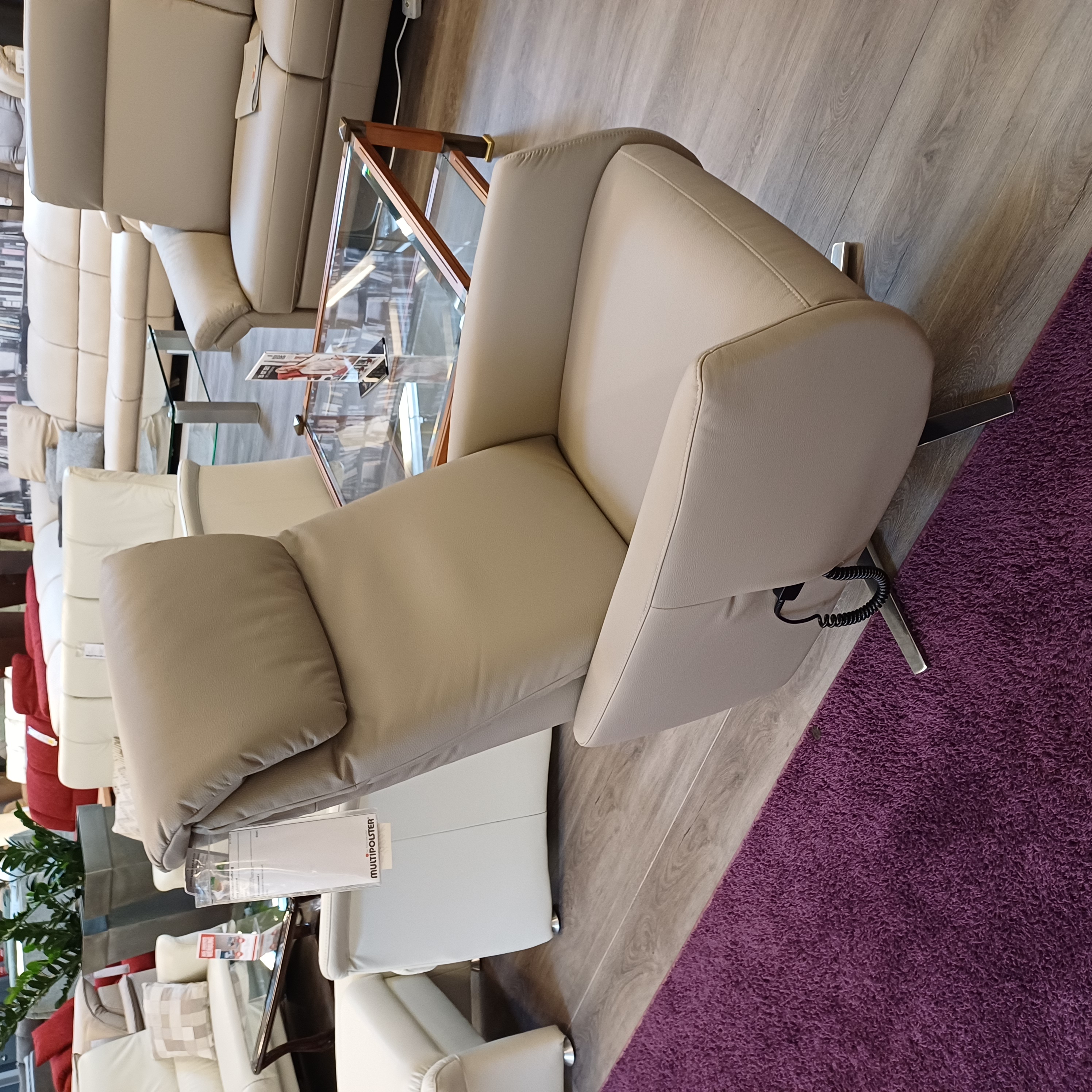 Relaxsessel in Stoff mit motorischer Verstellung