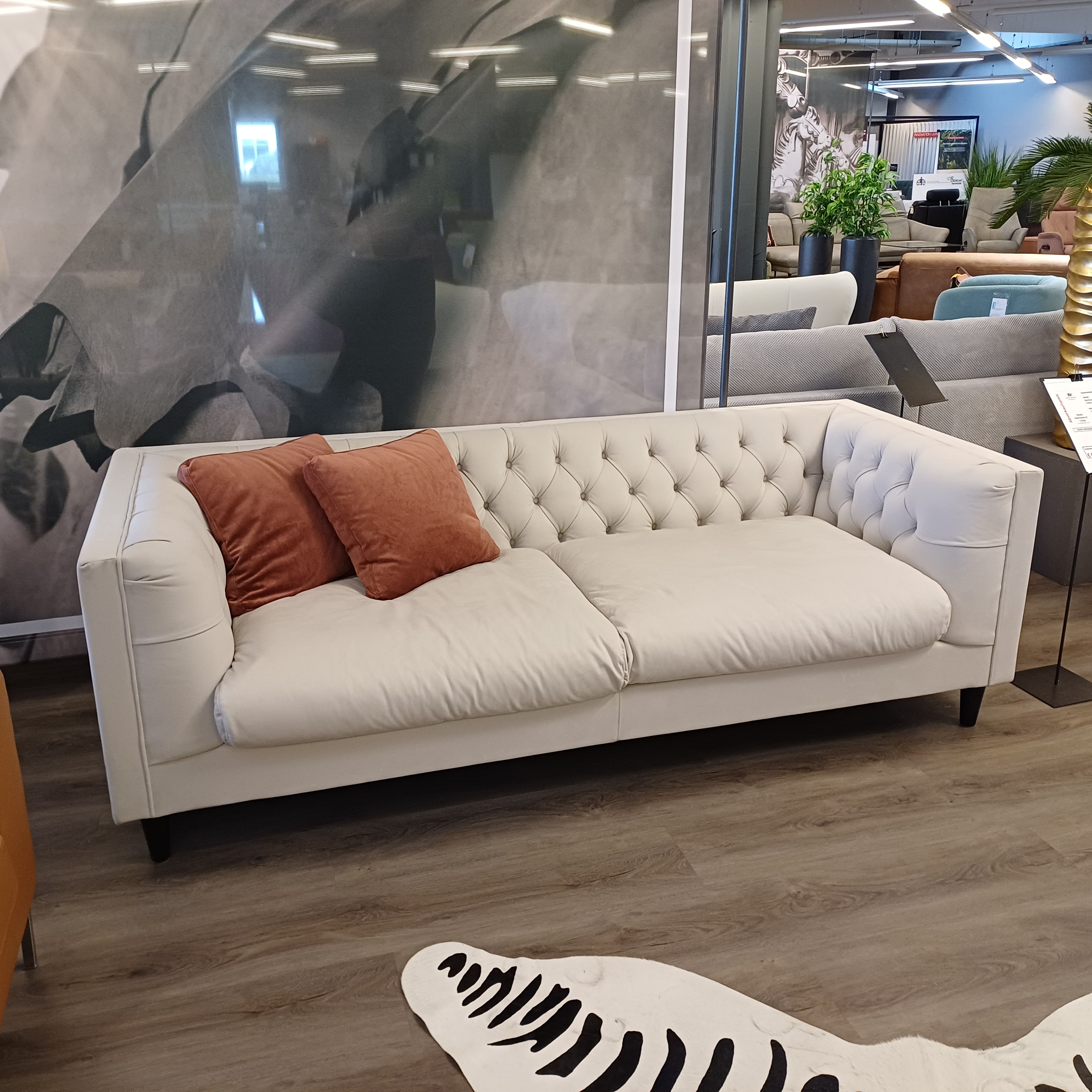 Modernes Chesterfield Sofa in Stoff