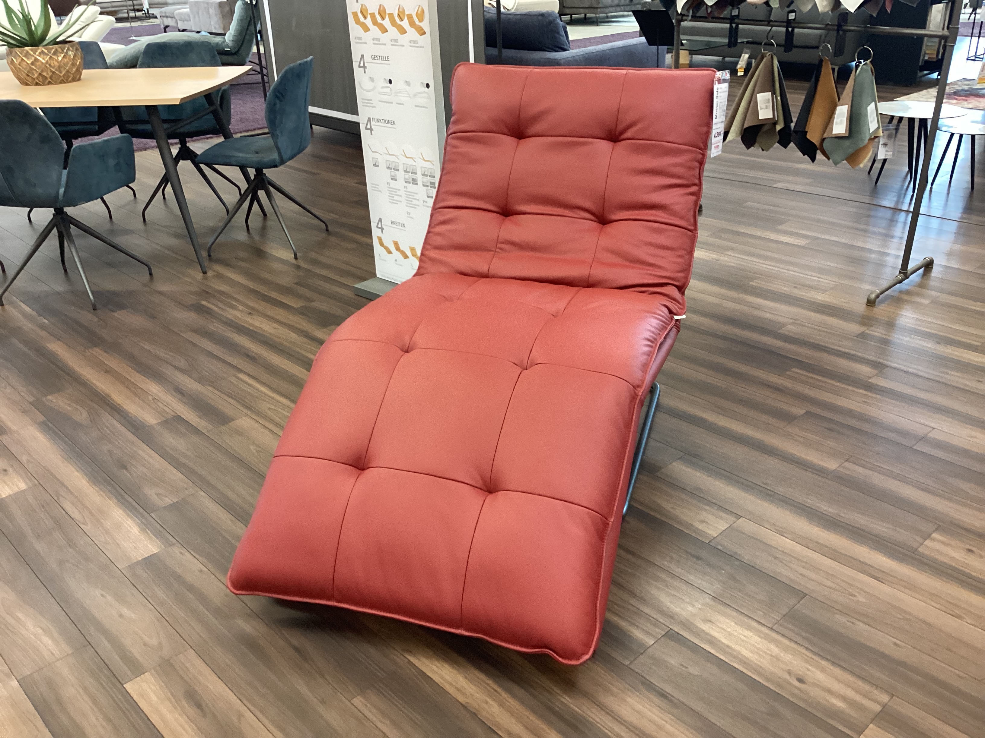 Liege von W.Schillig in Leder rot