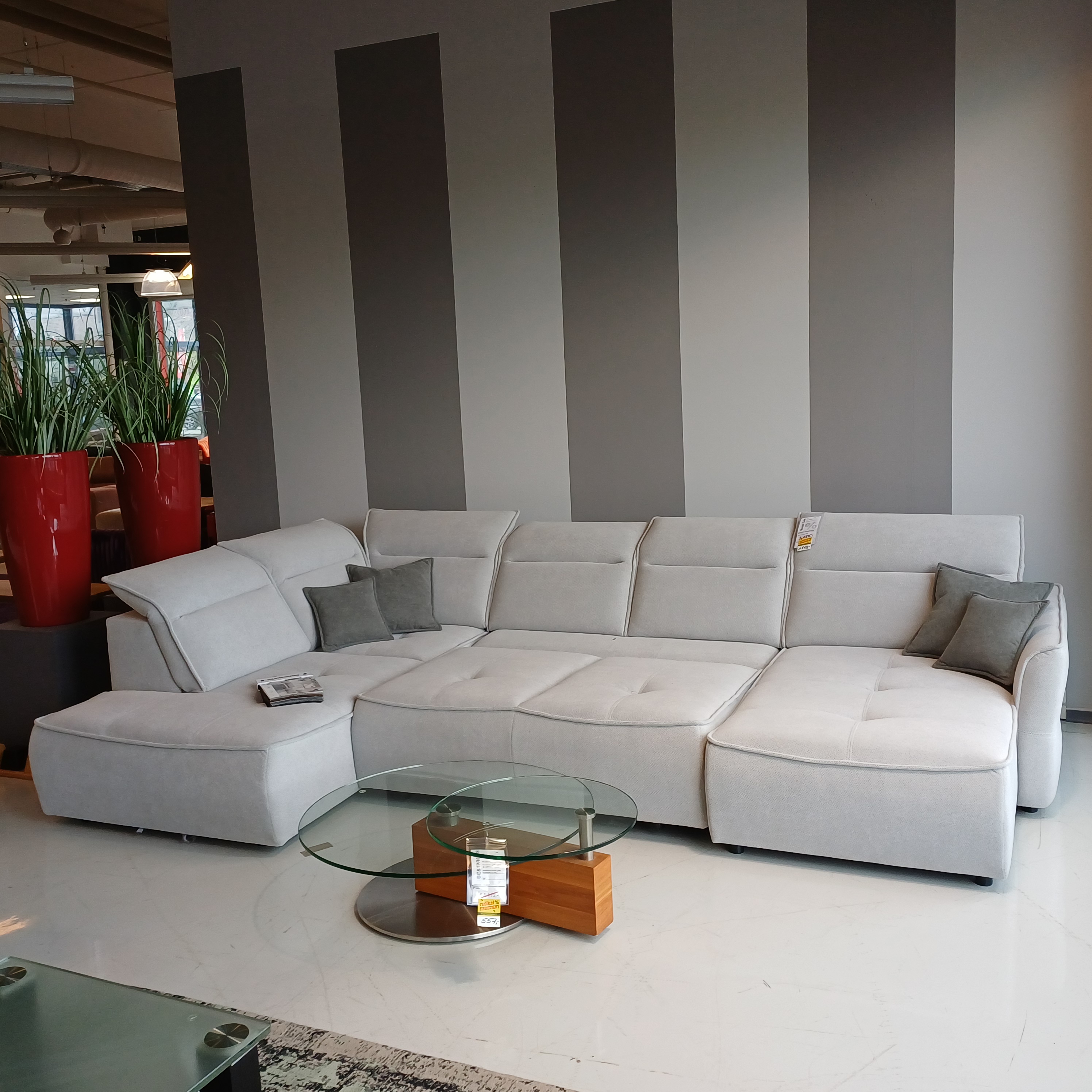 Wohnlandschaft in Stoff grau