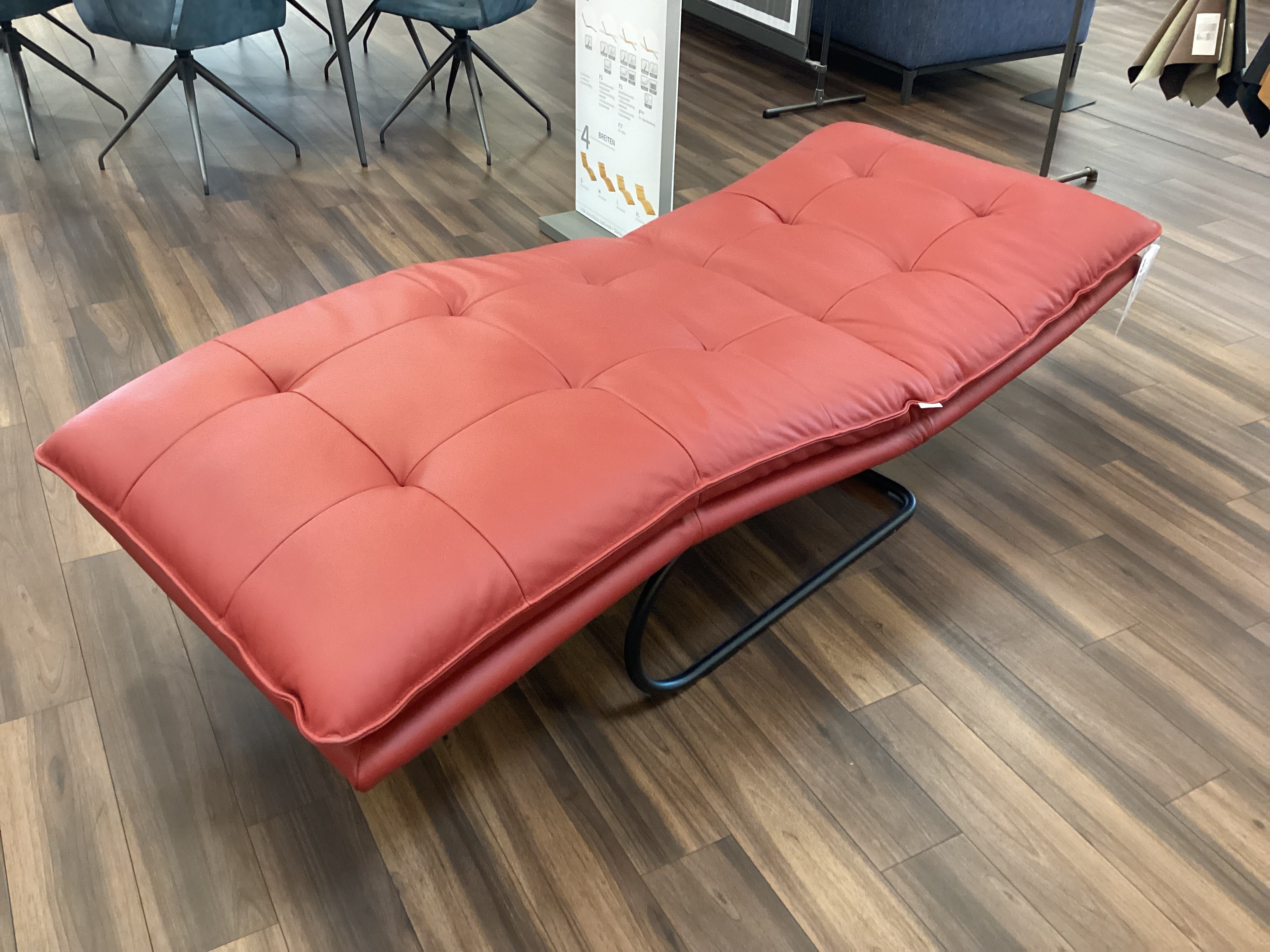 Liege von W.Schillig in Leder rot