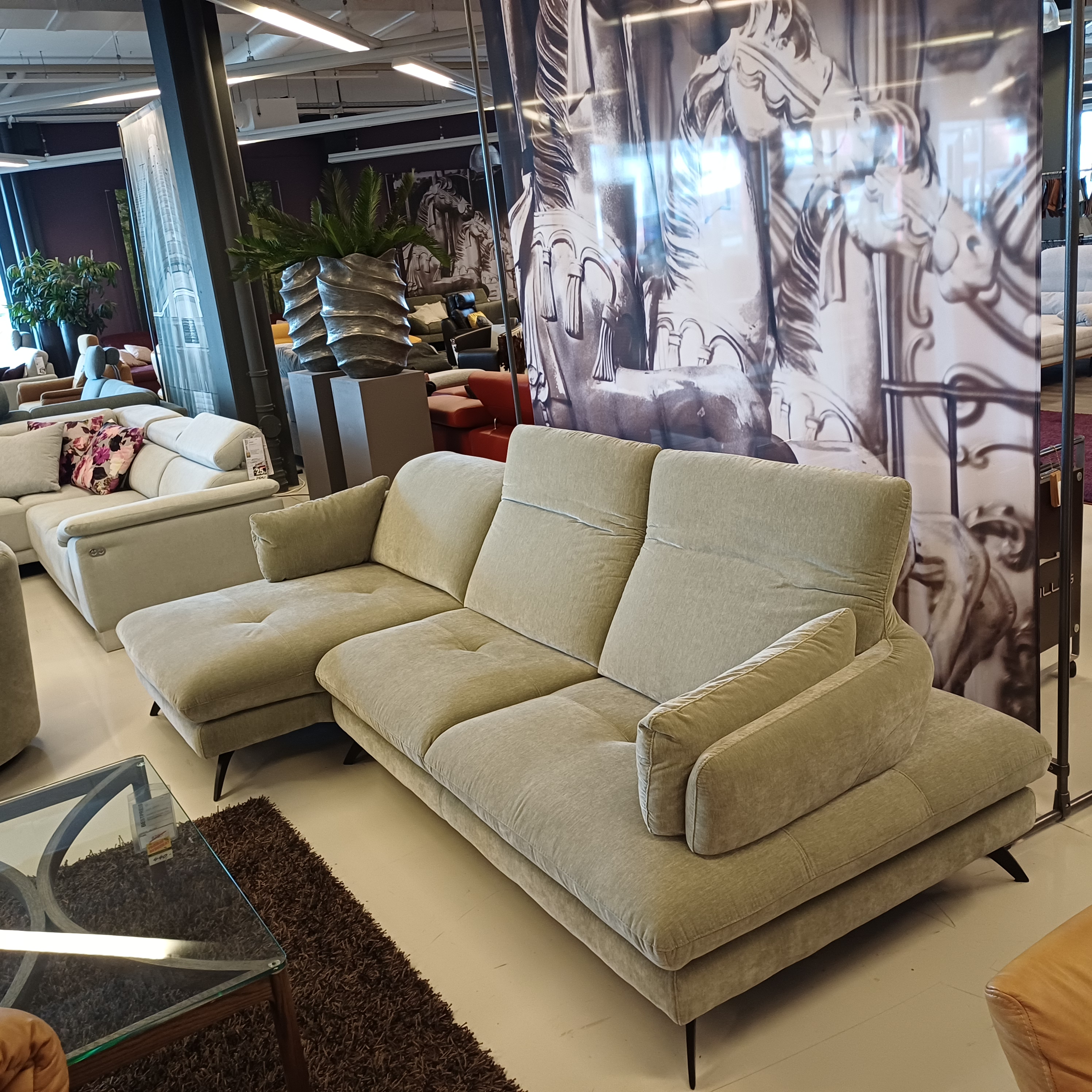 Bequemes Ecksofa von Calia in Stoff grau