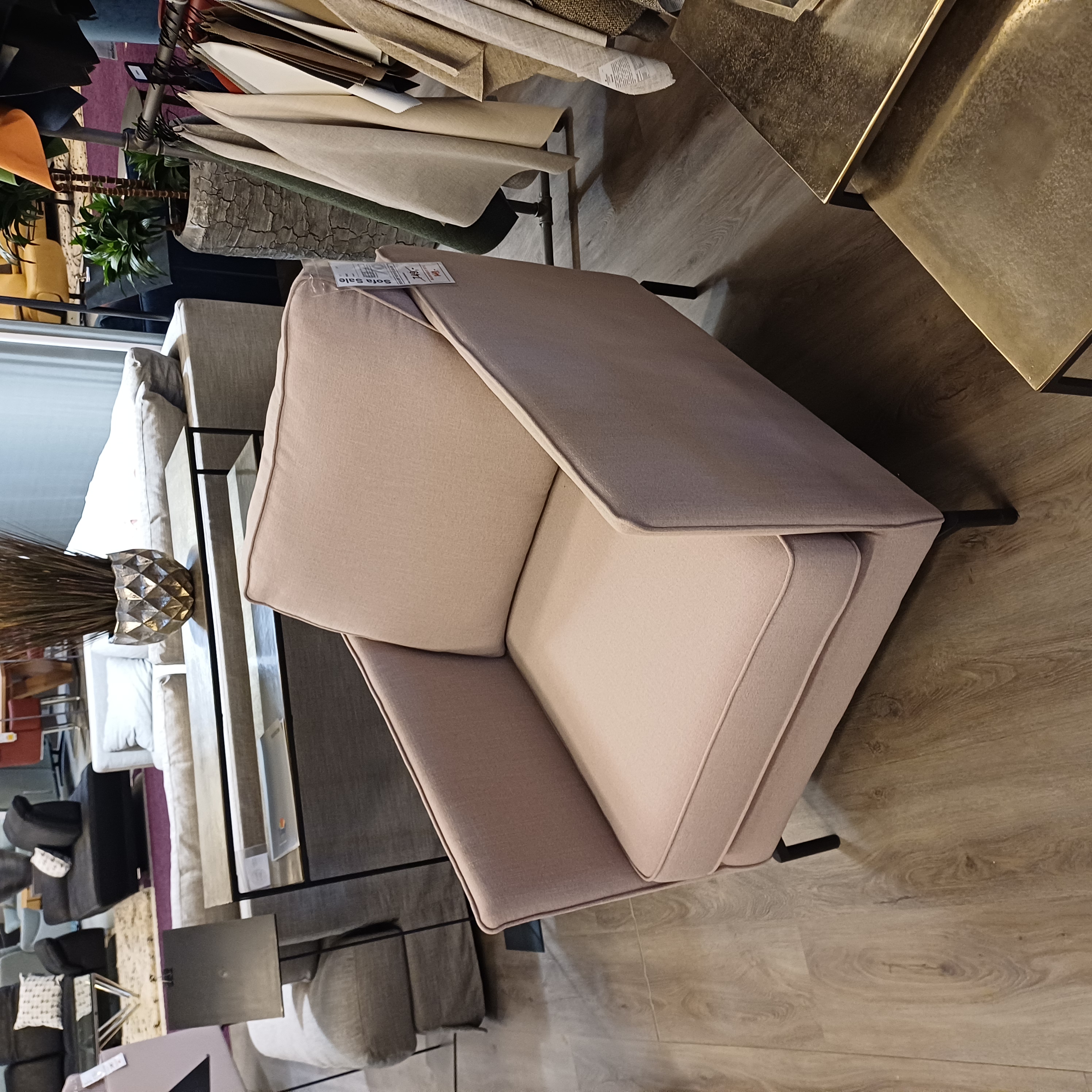 Moderner Sessel in Stoff Moderner Sessel in Stoff