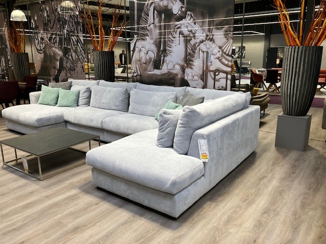 Großzügige Wohnlandschaft im skandinavischen Stil Großzügige Wohnlandschaft im skandinavischen Stil