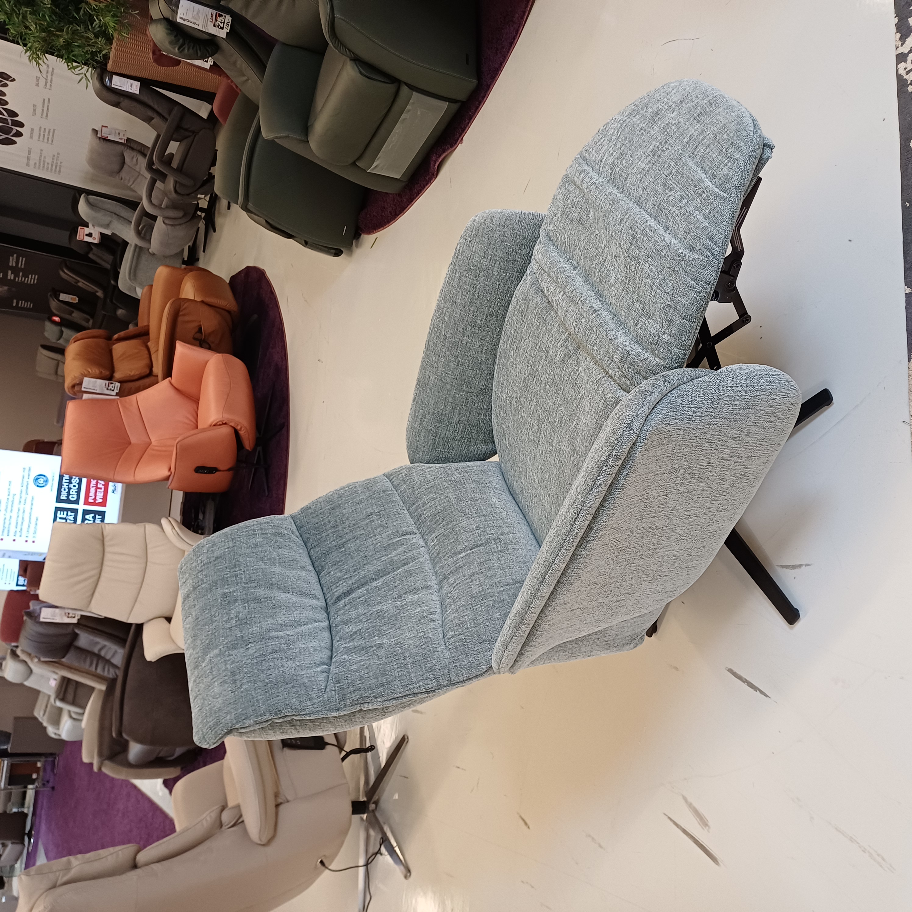 Relax-Sessel mit manueller Verstellung Relax-Sessel mit manueller Verstellung
