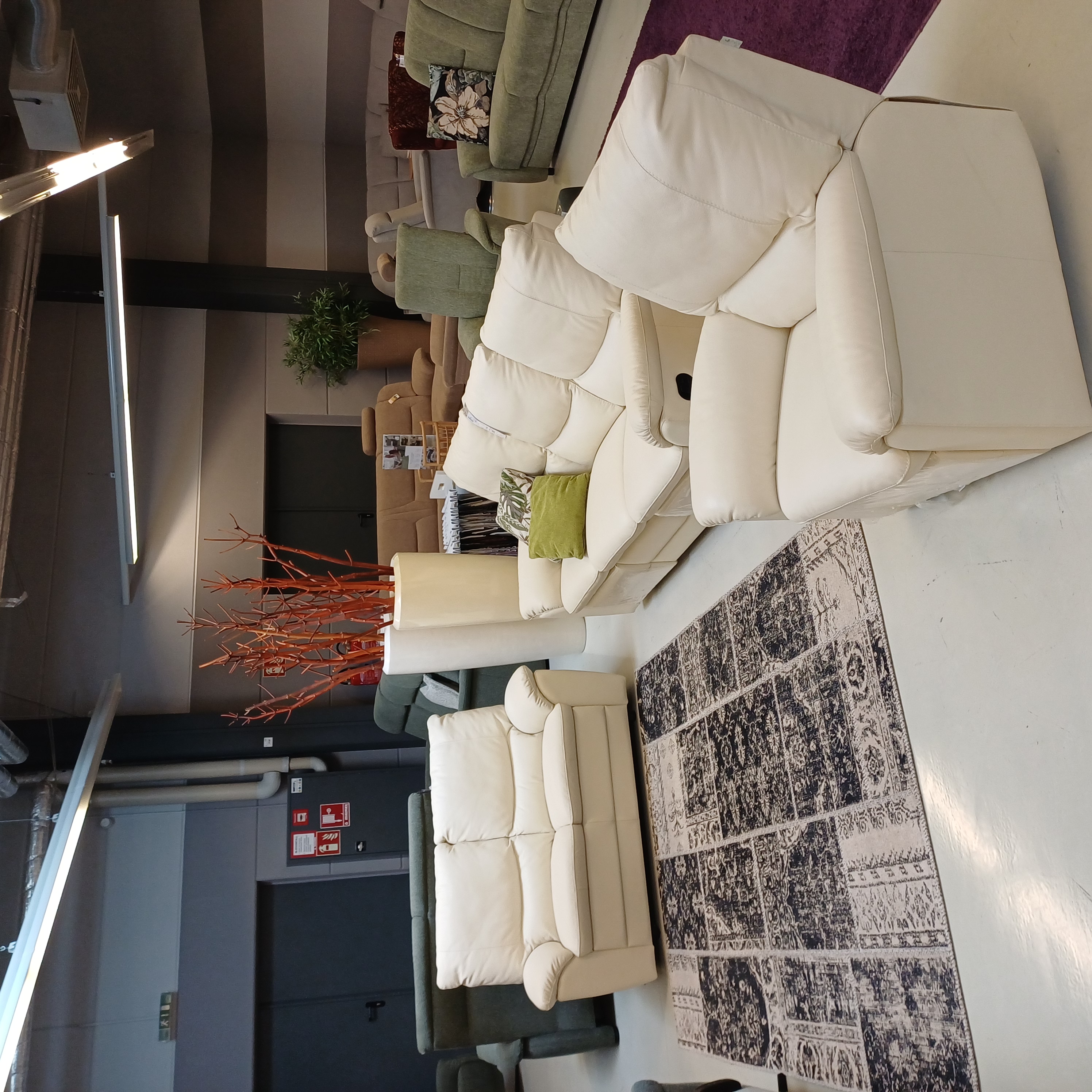 Funktionsgarnitur in Leder beige mit Sessel