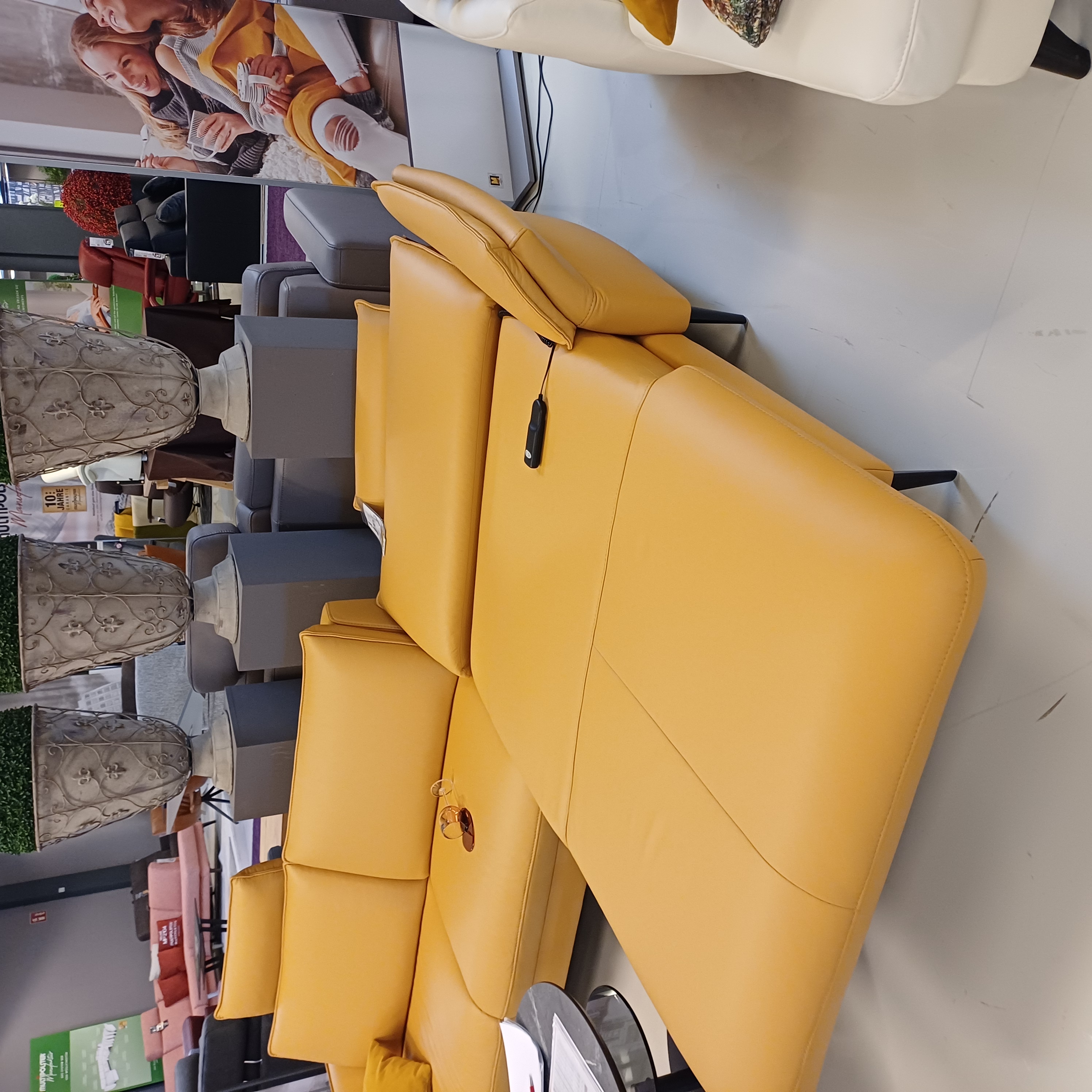 Schönes Ledersofa mit Funktionen