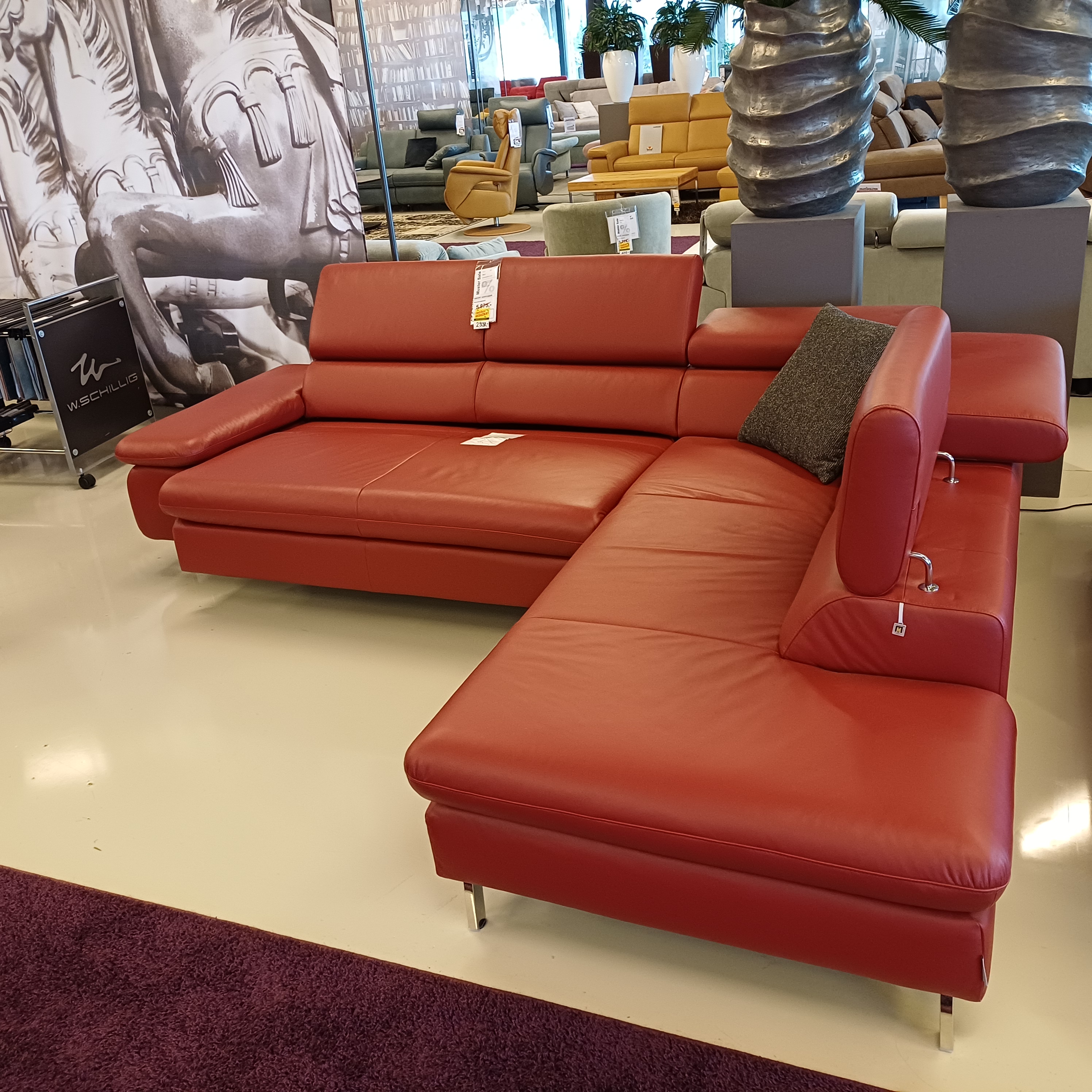 Schönes Ecksofa in Leder rot Schönes Ecksofa in Leder rot