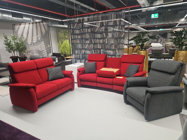 Polstergarnitur, 3 + 2 + 1, zweimal 2-motorische Verstellung, mit Kopfteilverstellung Polstergarnitur, 3 + 2 + 1, zweimal 2-motorische Verstellung, mit Kopfteilverstellung